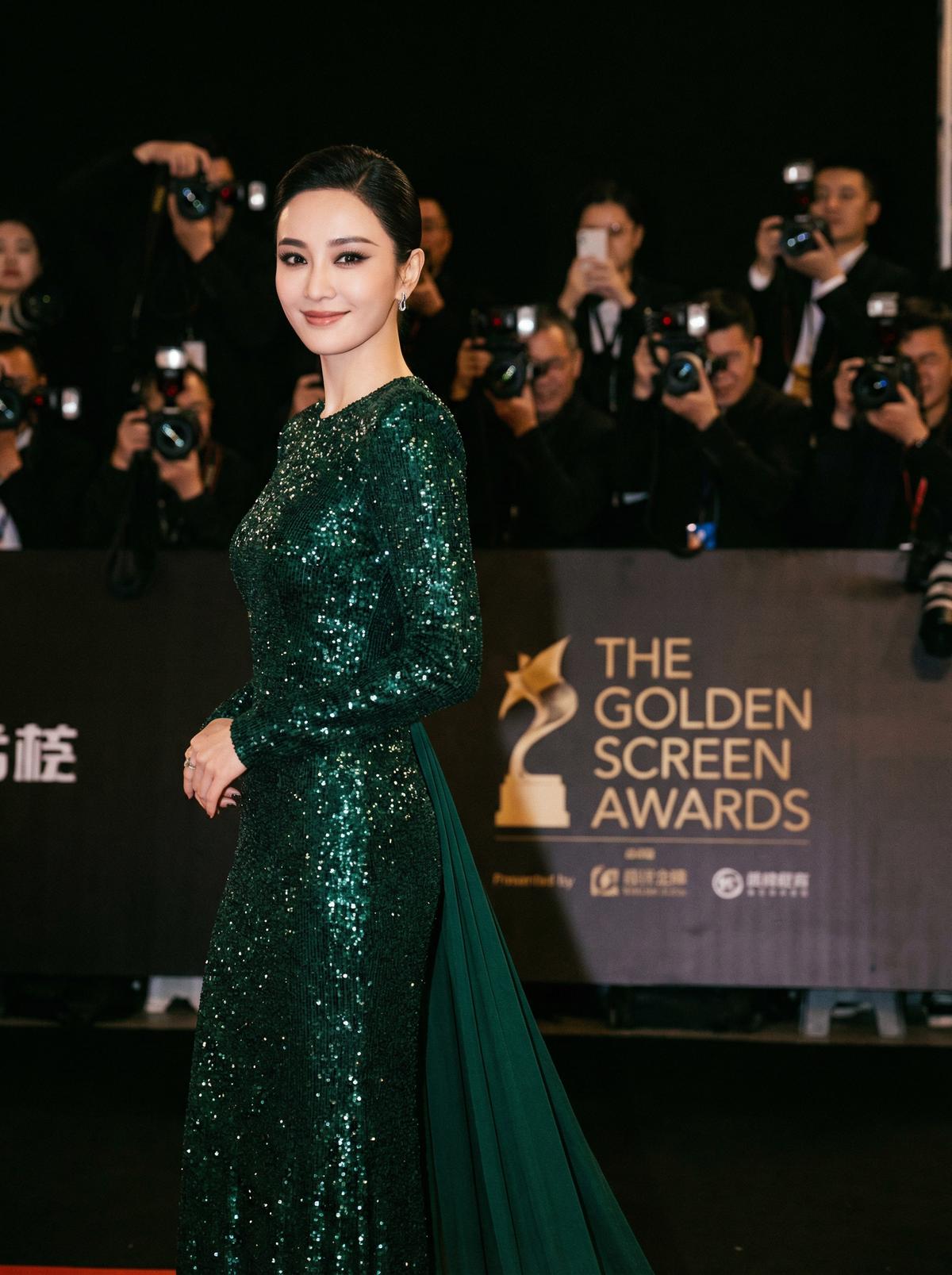 里番网视频获奖作品-潮汐